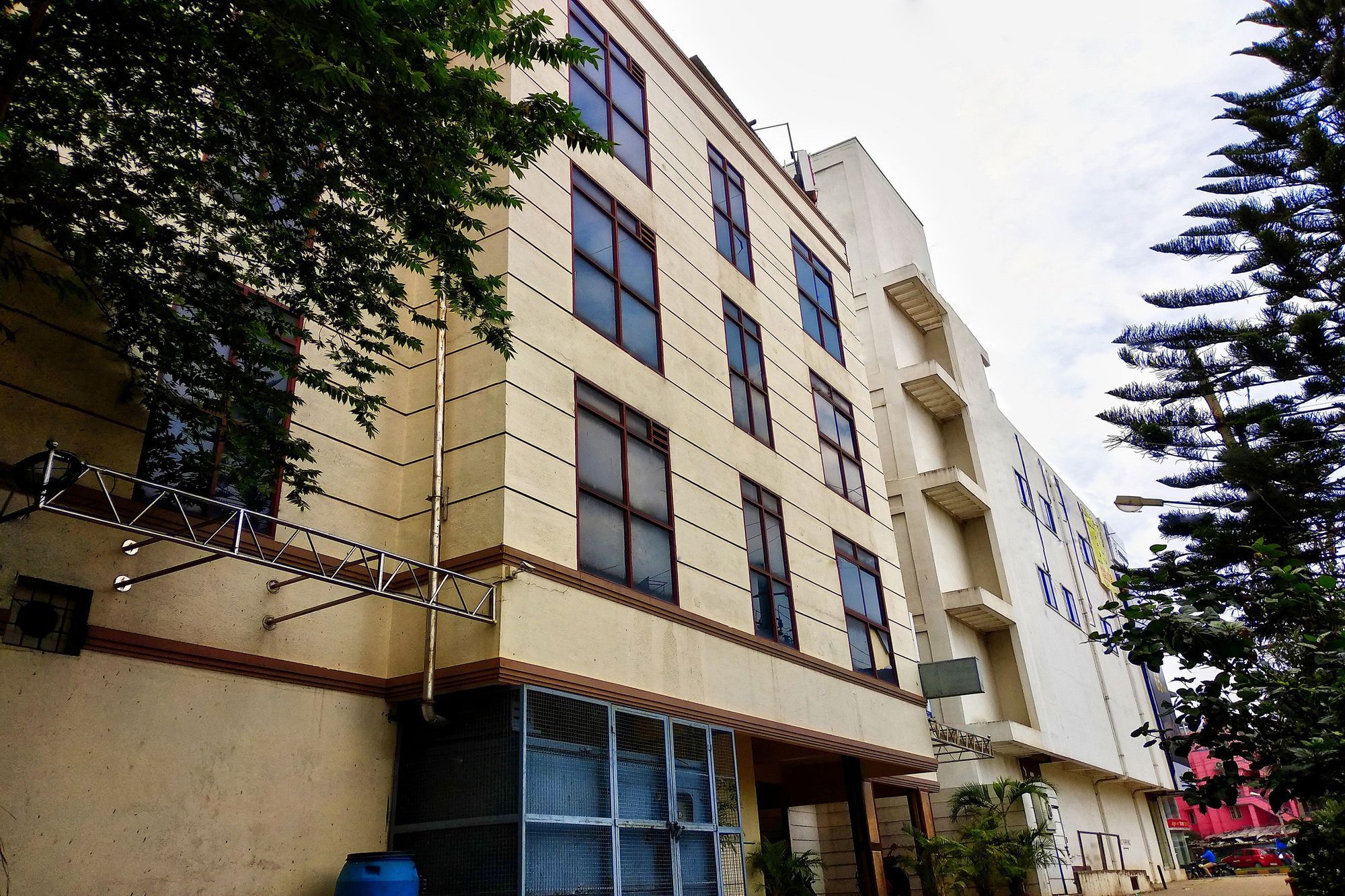 Oyo 539 Hotel Pearl Inn Bangalore Eksteriør bilde